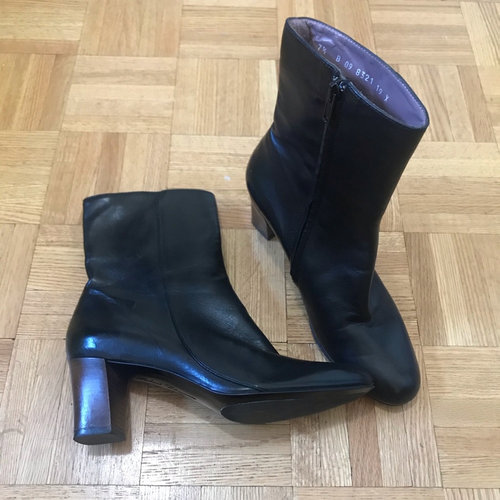 Robert Clergerie Midnight Black Ankle Booties - Picture 2 of 7